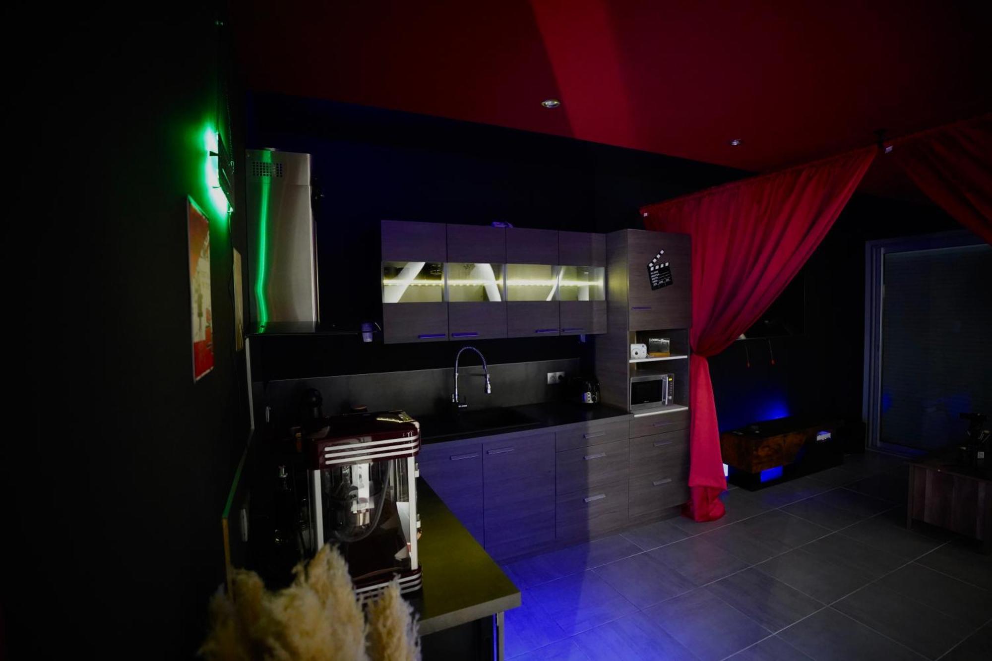 L Unique Cinema Room Grenoble Exteriör bild