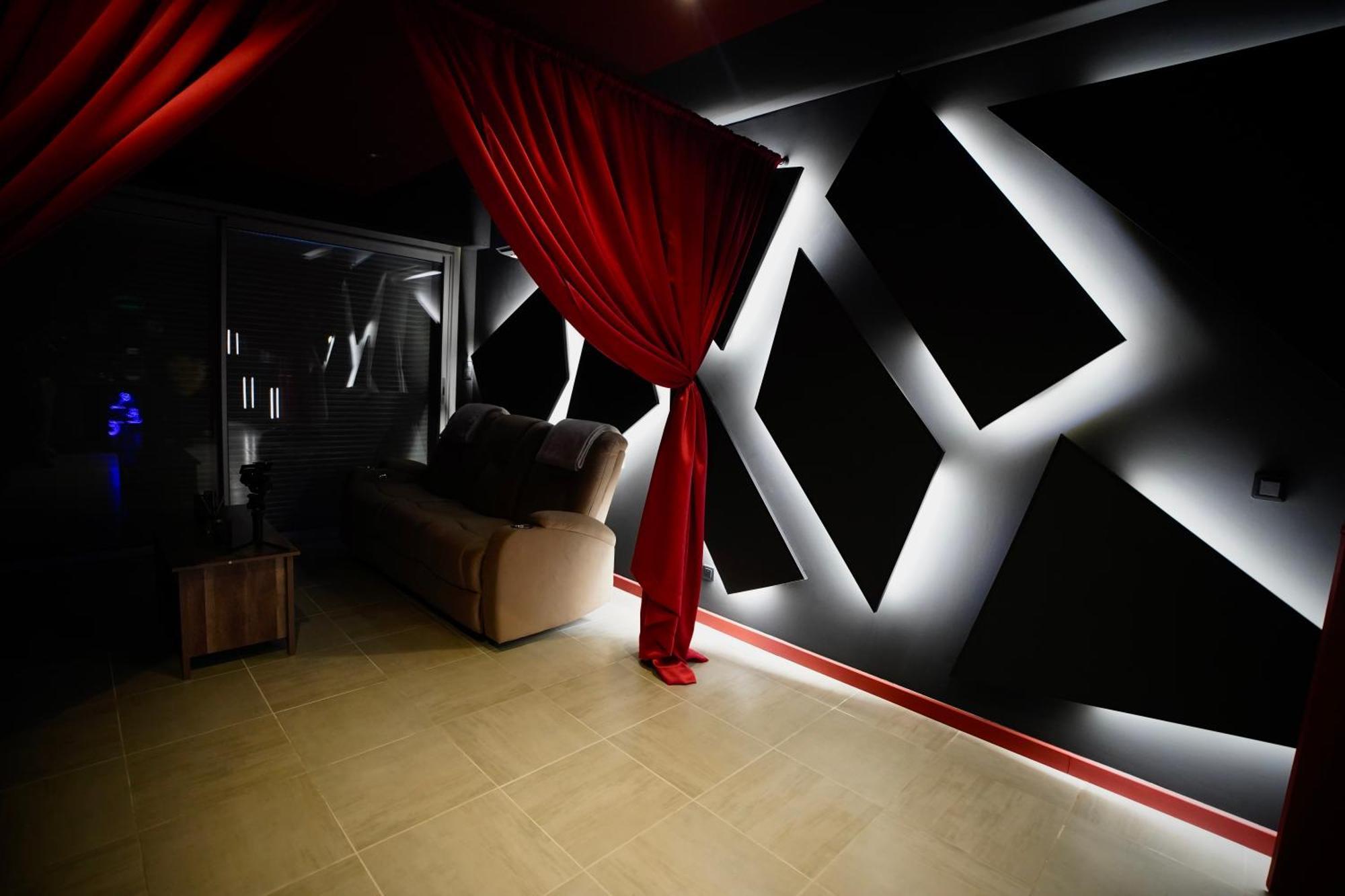 L Unique Cinema Room Grenoble Exteriör bild
