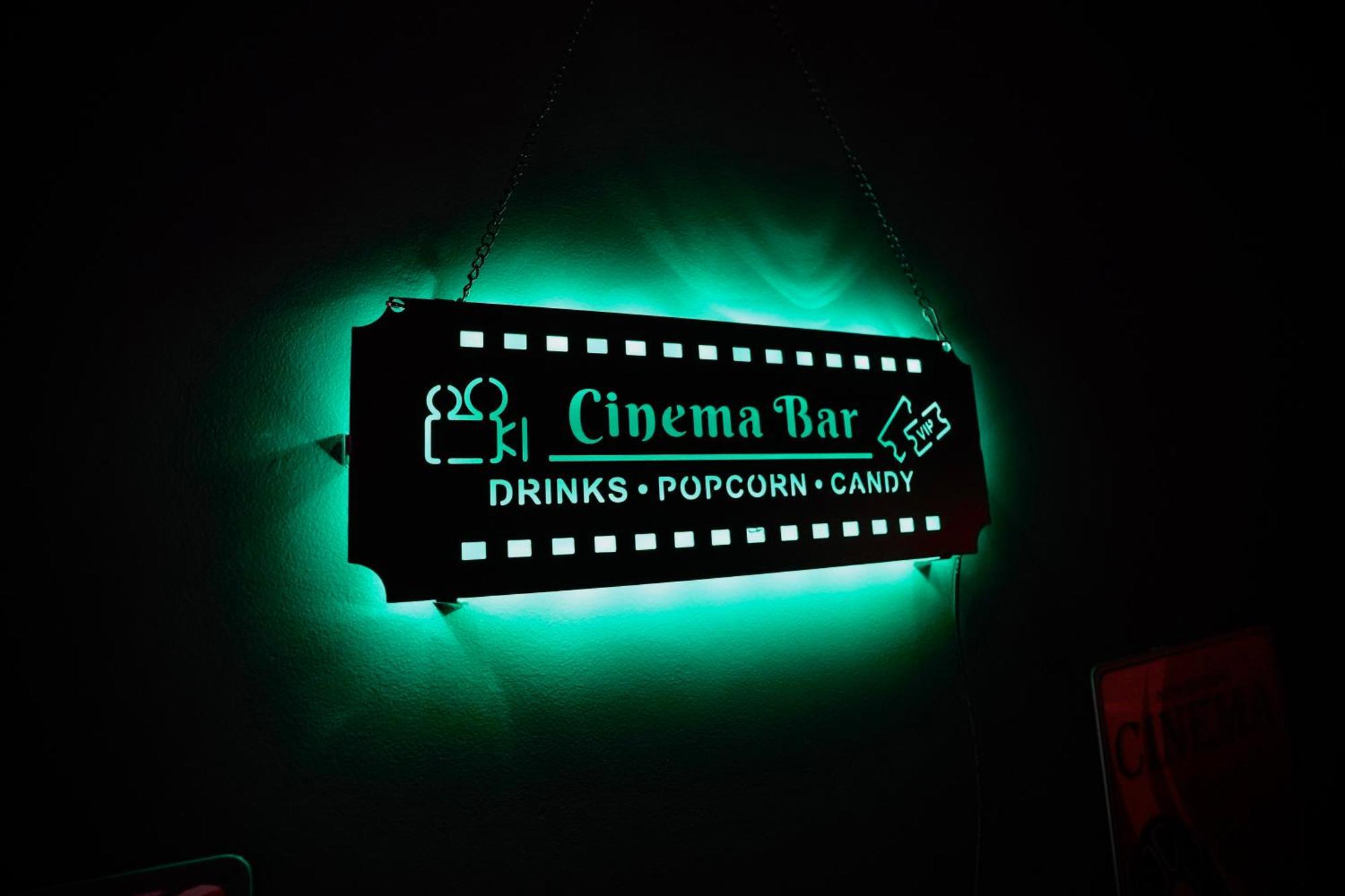 L Unique Cinema Room Grenoble Exteriör bild